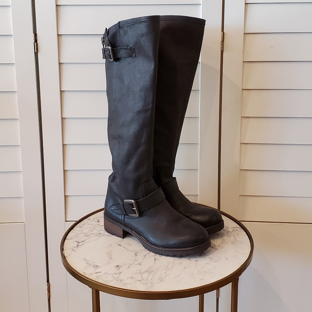 Steve Madden Buckeye Leather Boots size 8